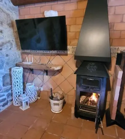 Casa Rustica Piscina, Apartadino Casa de Férias