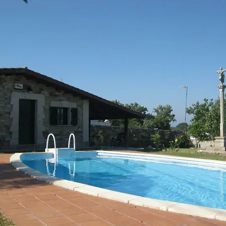 Сasa de vacaciones Casa Rústica Piscina, Apartadiño